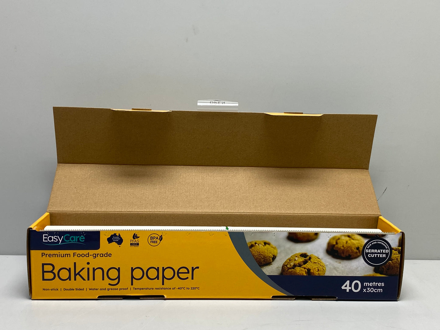 EasyCare Premium Food-grade Baking Paper Serrated Cutter 120mx40cm (1 Roll)